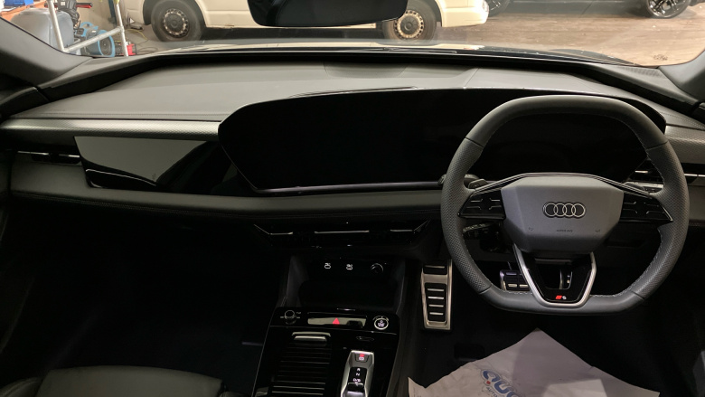 Audi A6 210kW 83kWh S Line 5dr Auto Electric Estate